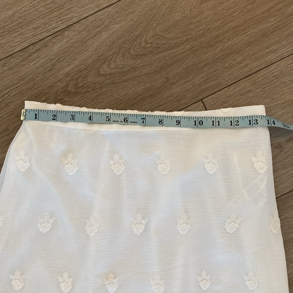 Free People embroidered white maxi skirt size small - Picture 5 of 9